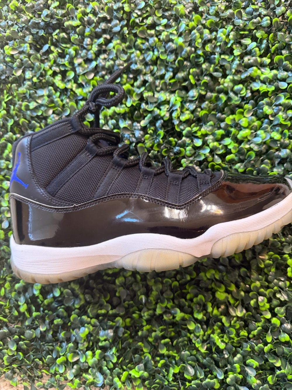Retro 11 space jam release 2016